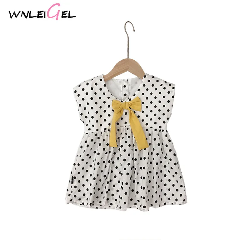WLG girls summer dot printed dresses kids girl bow sleeveless cute dress baby casual party clothes
WLG girls summer dot printed dresses kids girl bow sleeveless cute dress baby casual party clothes