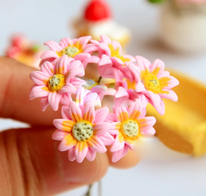 A01-X459 children baby Toy 1:12 Dollhouse mini Miniature rement Doll accessories flower clay sunflower 5pcs/set
A01-X459 children baby Toy 1:12 Dollhouse mini Miniature rement Doll accessories flower clay sunflower 5pcs/set