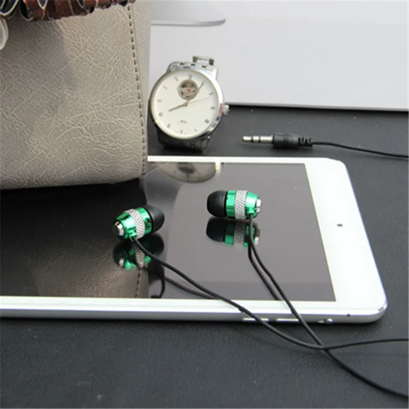 Roping Stereo Subwoofer Earphone In Ear Headset Earbud 1.1M Reflective Fiber Cloth Line Metal Earphone
Roping Stereo Subwoofer Earphone In Ear Headset Earbud 1.1M Reflective Fiber Cloth Line Metal Earphone