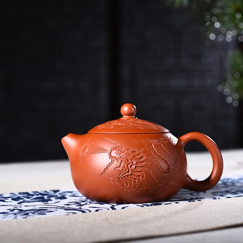220ml Yixing Purple Teapot Authentic Famous Full Handmade Raw Ore Zhu Mud Xishi Tea Pot Carve Dragon Kung Fu Tea Kettle Shipping
220ml Yixing Purple Teapot Authentic Famous Full Handmade Raw Ore Zhu Mud Xishi Tea Pot Carve Dragon Kung Fu Tea Kettle Shipping