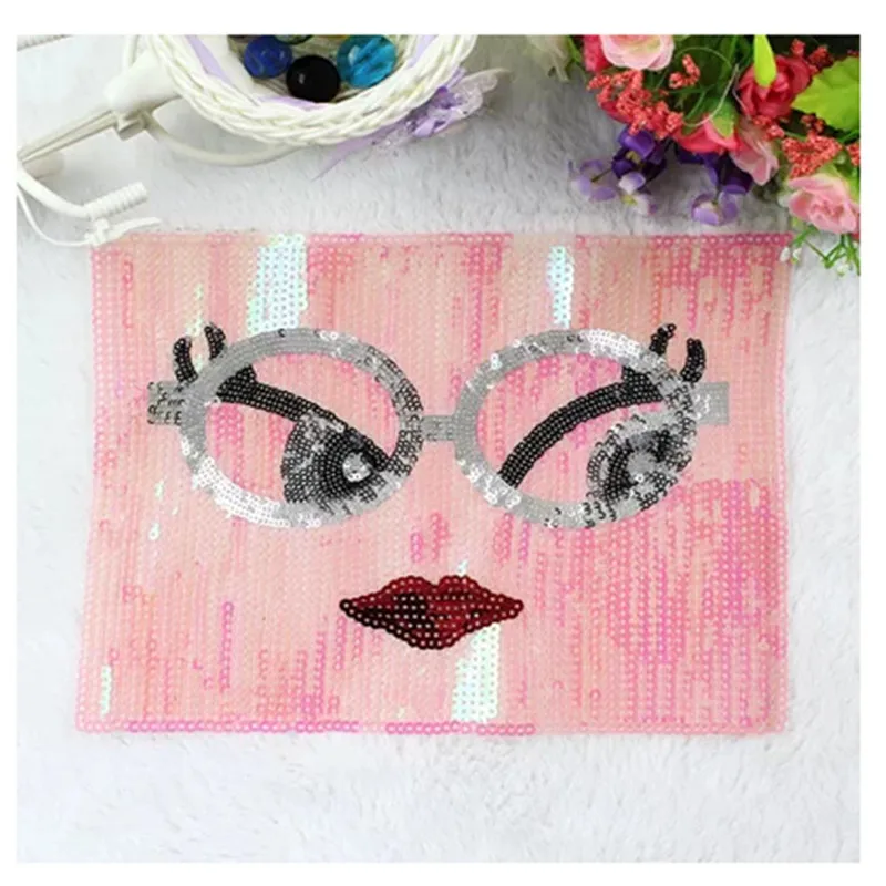 Large sequins embroidered square glasses smiley cloth stickers clothes repair diced cloth clothing diy accessories decoration
Large sequins embroidered square glasses smiley cloth stickers clothes repair diced cloth clothing diy accessories decoration