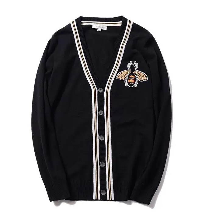 New luxury Men Luxury Winter gentleman embroidery Bees Knit Casual Sweaters Cardigans Asian Plug Size High quality Drake #E197
New luxury Men Luxury Winter gentleman embroidery Bees Knit Casual Sweaters Cardigans Asian Plug Size High quality Drake #E197