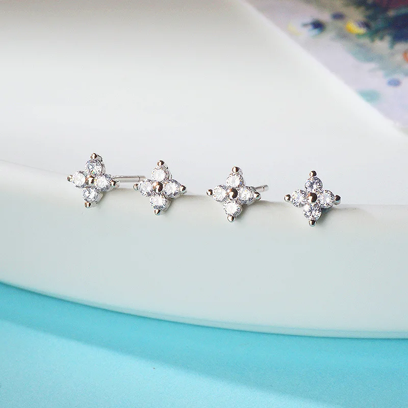 FENGLI 2019 New Fashion Rhinestone Crystal Silver Star Stud Earring Luxury Charm Earrings Classic Jewelry Gift
FENGLI 2019 New Fashion Rhinestone Crystal Silver Star Stud Earring Luxury Charm Earrings Classic Jewelry Gift