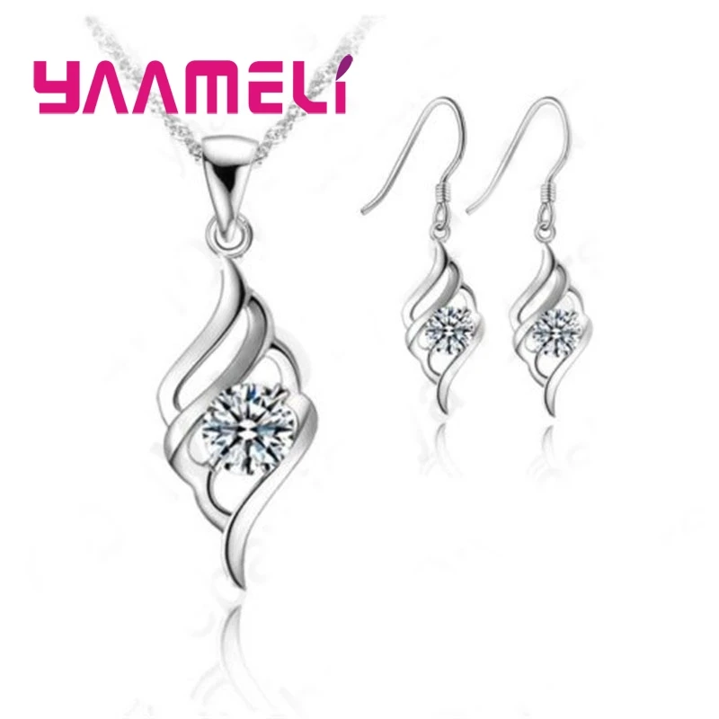 Simple Generous Style Wave Shape Embellished With Crystal Sparkles For Women 925 Sterling Silver Necklace Earrings Set
Simple Generous Style Wave Shape Embellished With Crystal Sparkles For Women 925 Sterling Silver Necklace Earrings Set