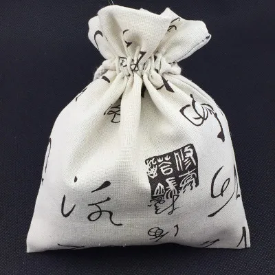 Большая подарочная сумка из хлопка и льна с китайским словом на шнурке, ювелирный браслет, бусы Будды, упаковка, поделки, карман для монет, сумка для хранения
Большая подарочная сумка из хлопка и льна с китайским словом на шнурке, ювелирный браслет, бусы Будды, упаковка, поделки, карман для монет, сумка для хранения