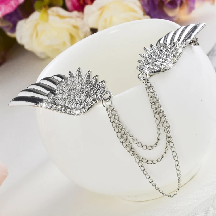 Vintage Jewelry Rhinestone Angel Wings Brooch white Chain Brosches New jewelry for Men's Suits Broches Masculino
Vintage Jewelry Rhinestone Angel Wings Brooch white Chain Brosches New jewelry for Men's Suits Broches Masculino