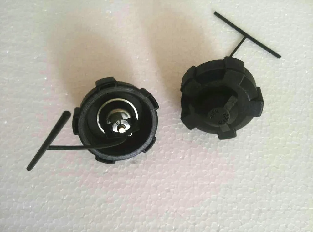 Free shipping outboard motor part fuel tank cap for Hangkai 2 stroke 5-6 hp gasoline boat engine accessories
Free shipping outboard motor part fuel tank cap for Hangkai 2 stroke 5-6 hp gasoline boat engine accessories