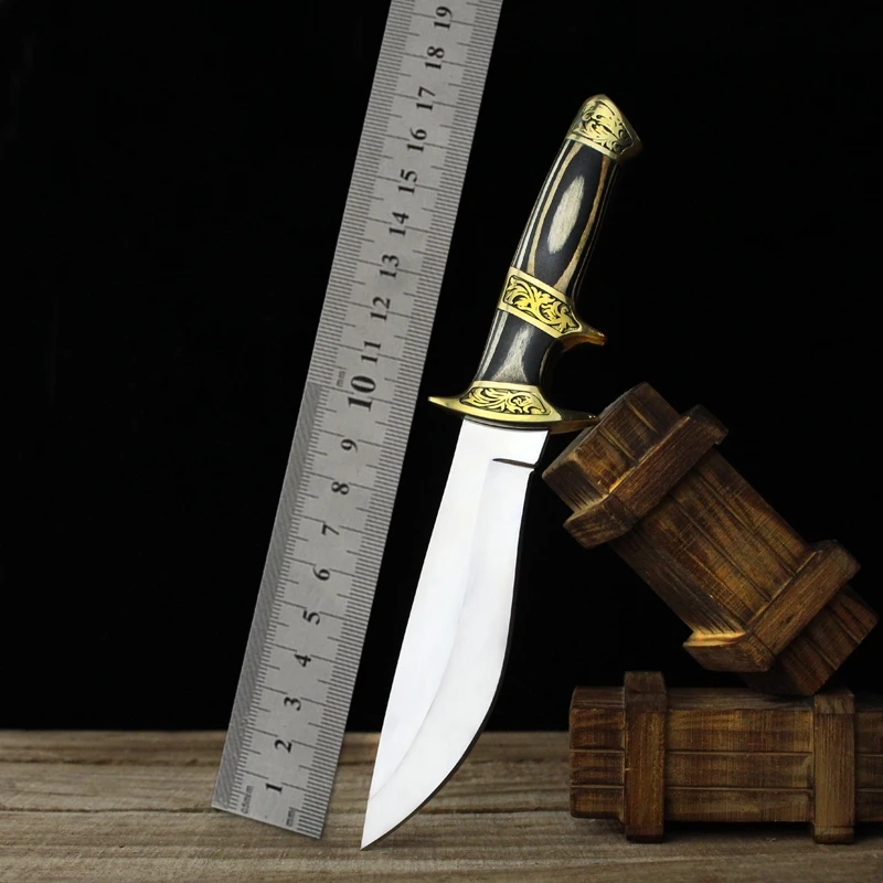Tactical Authentic self-defense small straight knife outdoor survival knife high hardness tactical copper handle Handmade knife
Tactical Authentic self-defense small straight knife outdoor survival knife high hardness tactical copper handle Handmade knife