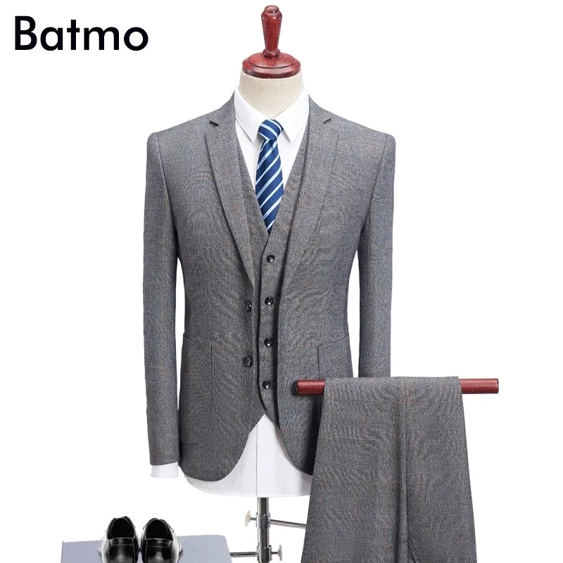 Batmo 2019 new arrival gray suits men, men's business suits,men's Dress suits size S-4XL Slim Wedding Suits Mens 1020
Batmo 2019 new arrival gray suits men, men's business suits,men's Dress suits size S-4XL Slim Wedding Suits Mens 1020