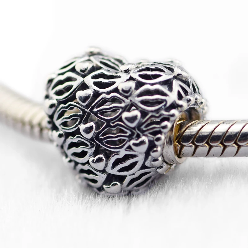 Love & Kisses Bead Fit Silver Charm Bracelet & Necklace 925 Silver Jewelry For Women Bracelet DIY Jewelry Valentine's Gift
Love & Kisses Bead Fit Silver Charm Bracelet & Necklace 925 Silver Jewelry For Women Bracelet DIY Jewelry Valentine's Gift