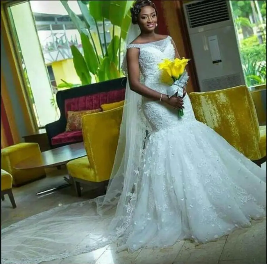 Размера плюс Vestidos De Novia Африка дизайн Бисер бусины ручной работы с вырезом «лодочка Русалка свадебное платье свадебные платья
Размера плюс Vestidos De Novia Африка дизайн Бисер бусины ручной работы с вырезом «лодочка Русалка свадебное платье свадебные платья