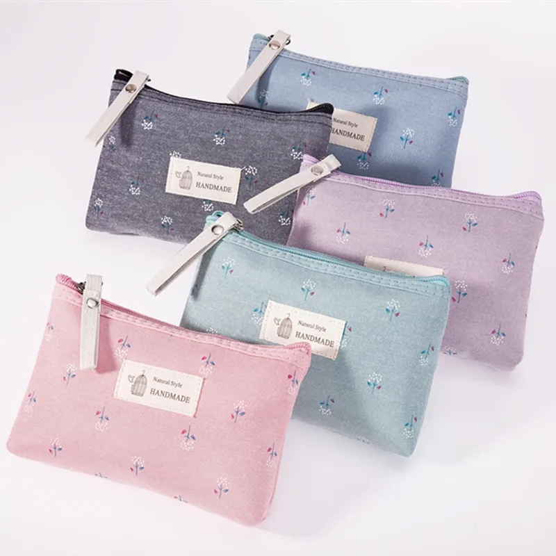 New Arrival Canvas Floral Printed Cosmetic Bag Women Small Zipper Makeup Bags Lady Travel Girls Toiletry Bag
New Arrival Canvas Floral Printed Cosmetic Bag Women Small Zipper Makeup Bags Lady Travel Girls Toiletry Bag