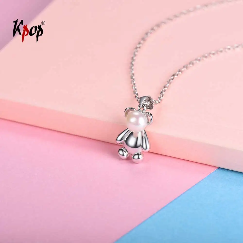 Kpop 925 Sterling Silver Teddy Bear Necklace Gift for Bridesmaid Girlfriends Natural Freshwater Pearl Bear Danity Necklace 6041B
Kpop 925 Sterling Silver Teddy Bear Necklace Gift for Bridesmaid Girlfriends Natural Freshwater Pearl Bear Danity Necklace 6041B