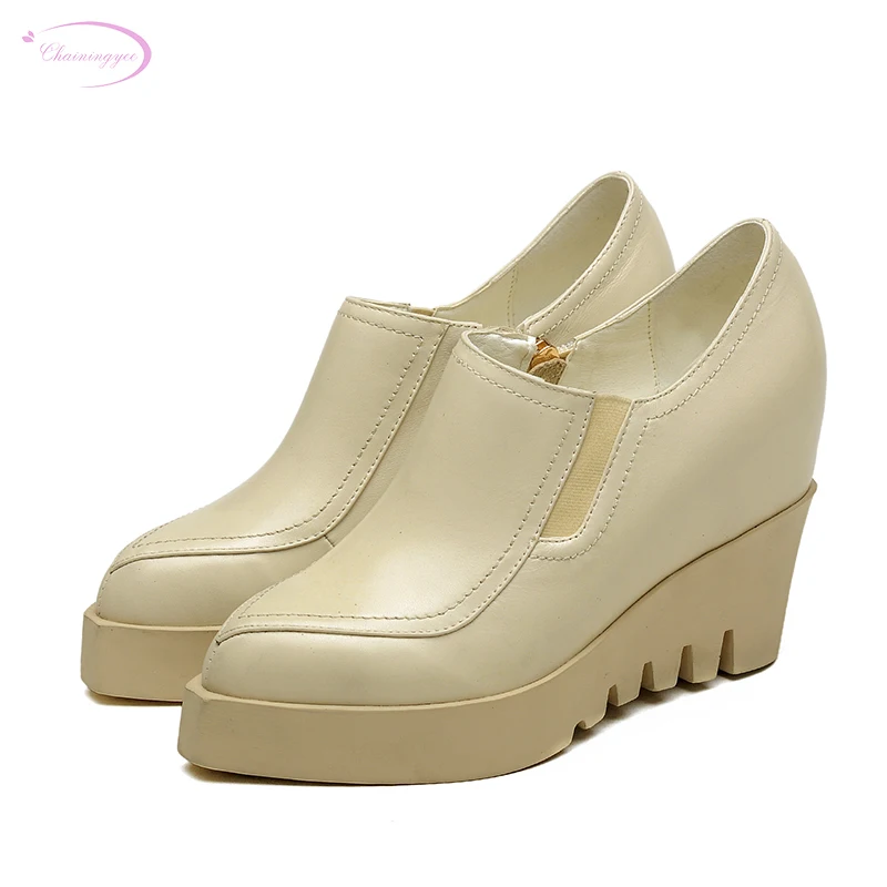 Chainingyee sexy pointed toe genuine leather pumps fashion elastic platform beige black increasing high-heeled women's shoes
Chainingyee sexy pointed toe genuine leather pumps fashion elastic platform beige black increasing high-heeled women's shoes