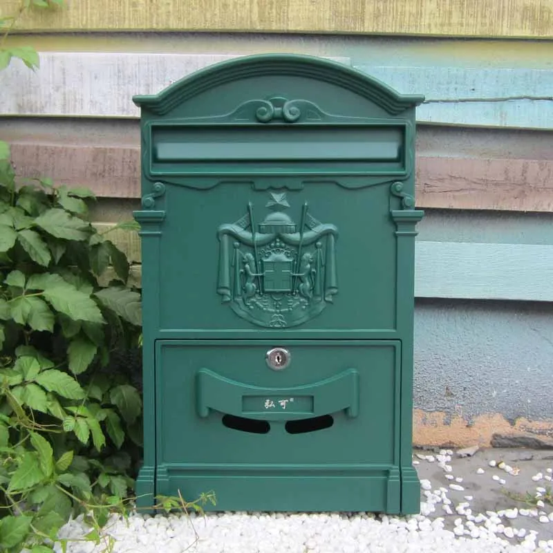 European wall hanging villa letter box outdoor suggestion box with lock letter box waterproof creative retro post box decoration
European wall hanging villa letter box outdoor suggestion box with lock letter box waterproof creative retro post box decoration