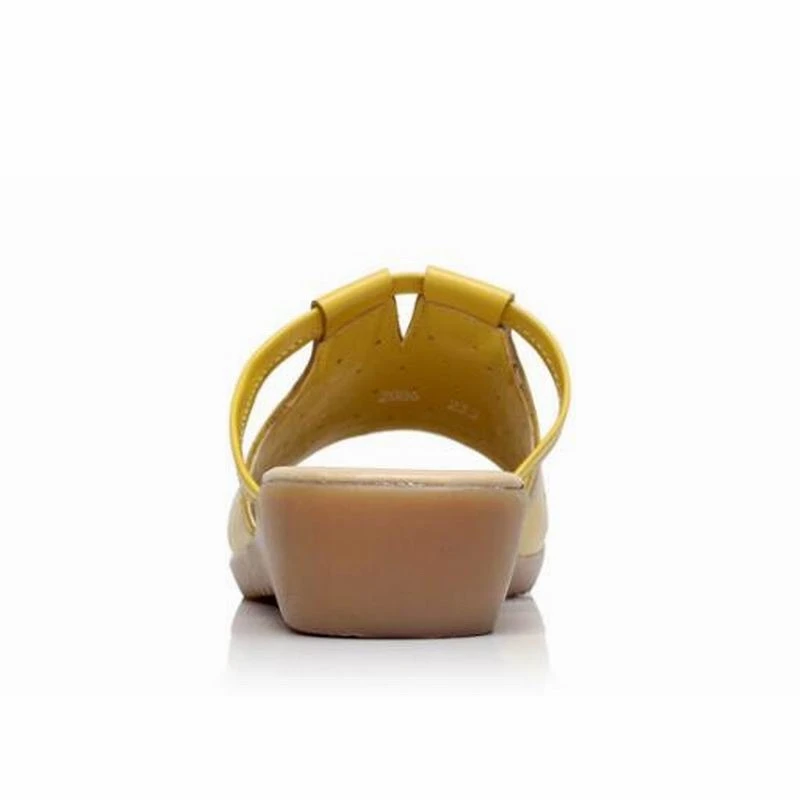 GKTINOO 2020 Summer Slippers Genuine Leather Shoes Women Slides Beach Slippers Shoes Summer Sandals Flat Sandals
GKTINOO 2020 Summer Slippers Genuine Leather Shoes Women Slides Beach Slippers Shoes Summer Sandals Flat Sandals
