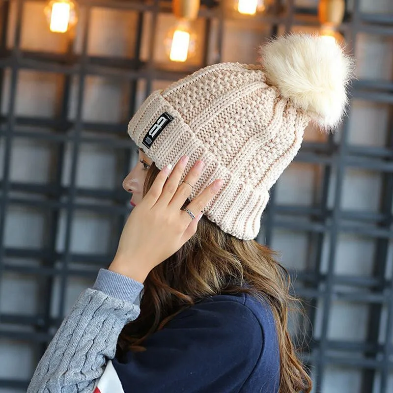 Women's Winter Fashion Hair Ball Cap Hat Making Cotton Knit Pom Pom Women's Winter Hat Letter Sticker Girl's Hat
Women's Winter Fashion Hair Ball Cap Hat Making Cotton Knit Pom Pom Women's Winter Hat Letter Sticker Girl's Hat