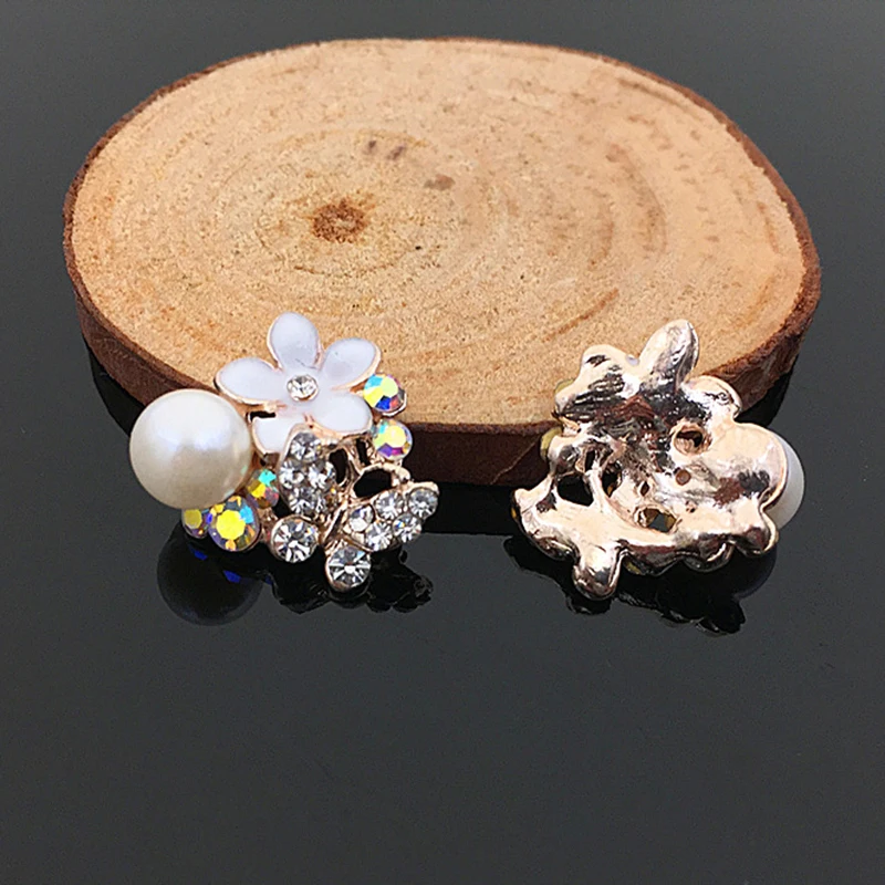 Engood 2018New 50Pcs AB Rhinestones Butterfly and Pearl flower Button for DIY Hair accessories or Wedding decorHZ259
Engood 2018New 50Pcs AB Rhinestones Butterfly and Pearl flower Button for DIY Hair accessories or Wedding decorHZ259