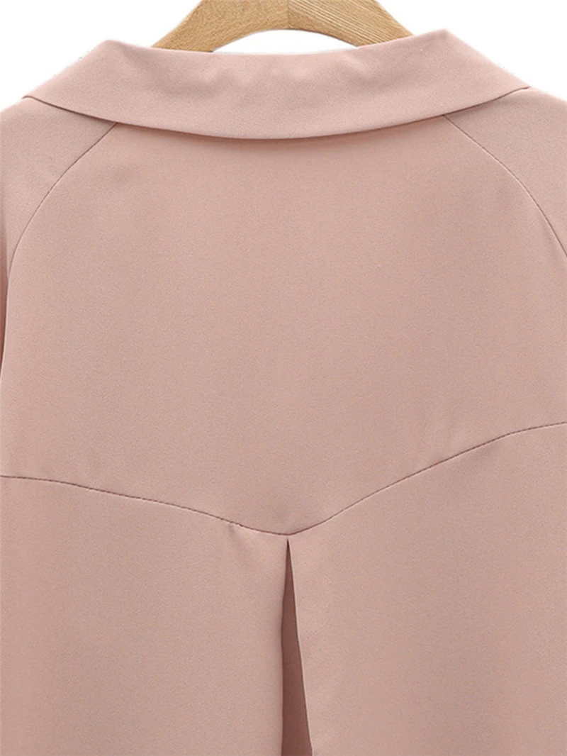 European 2018 Spring Summer New Large Size Women Blouse Suit Collar Trumpet Long Sleeves Loose Chiffon Shirt Female Tops A419
European 2018 Spring Summer New Large Size Women Blouse Suit Collar Trumpet Long Sleeves Loose Chiffon Shirt Female Tops A419