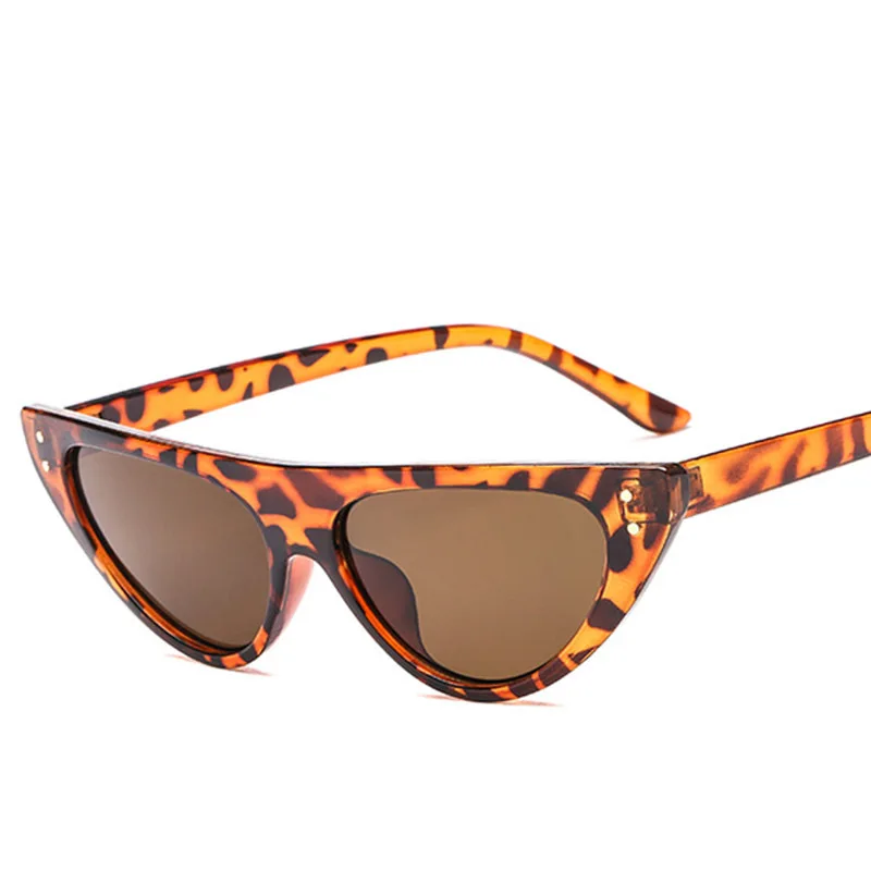 Ladies vintage red goggles cat luxury brand designer women sunglasses eye glasses 2018 retro fashion steampunk Big triangle
Ladies vintage red goggles cat luxury brand designer women sunglasses eye glasses 2018 retro fashion steampunk Big triangle