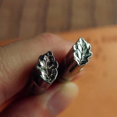 DIY Leather Craft Hardware Senior Steel Metal Construction Stamp OAK LEAF L950 & L951
DIY Leather Craft Hardware Senior Steel Metal Construction Stamp OAK LEAF L950 & L951