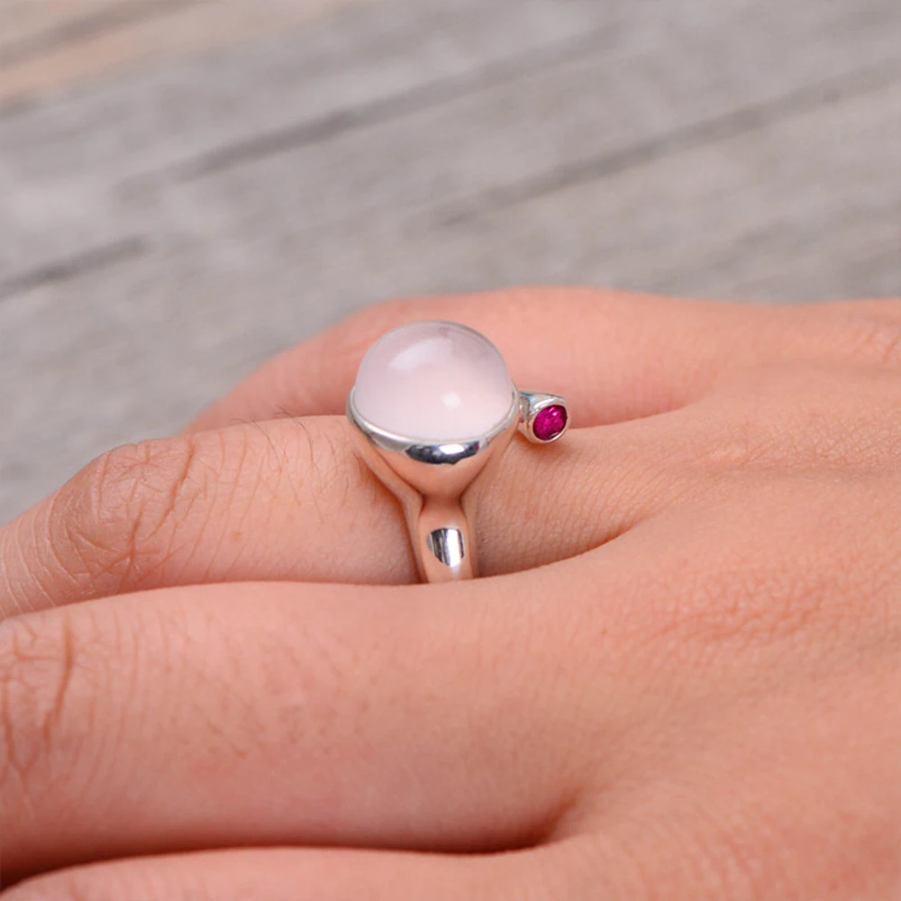MetJakt Natural 1cm Rose Quartz with Ruby Rings Solid 925 Sterling Silver Open Ring for Women Light Luxury Vintage Jewelry
MetJakt Natural 1cm Rose Quartz with Ruby Rings Solid 925 Sterling Silver Open Ring for Women Light Luxury Vintage Jewelry
