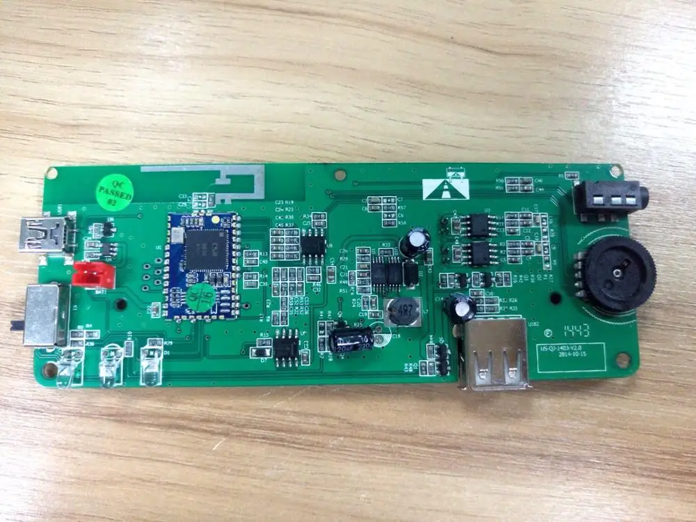 CSR8630 4,0 стерео аудио приемник Bluetooth Плата усилителя мощности 46 мм * 130 мм
CSR8630 4,0 стерео аудио приемник Bluetooth Плата усилителя мощности 46 мм * 130 мм