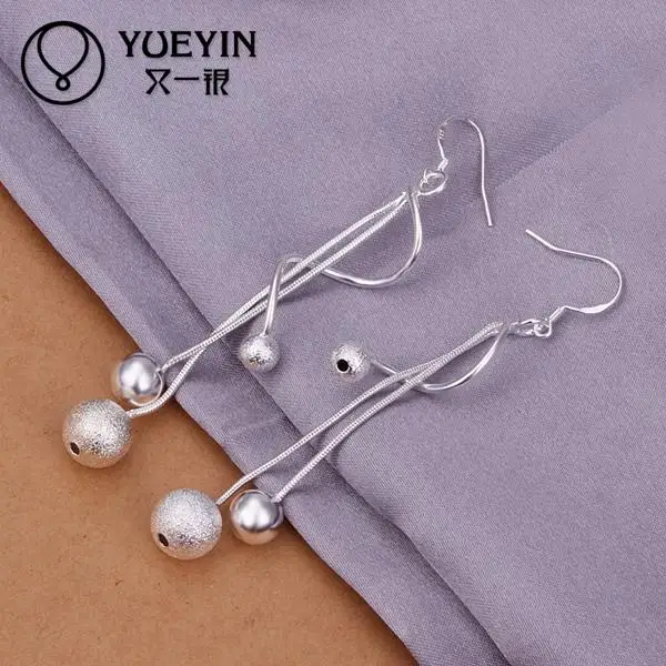 Two line of sand beads Earrings Silver spherical shape simple Earrings New supplies earrings fashion high quality E276
Two line of sand beads Earrings Silver spherical shape simple Earrings New supplies earrings fashion high quality E276