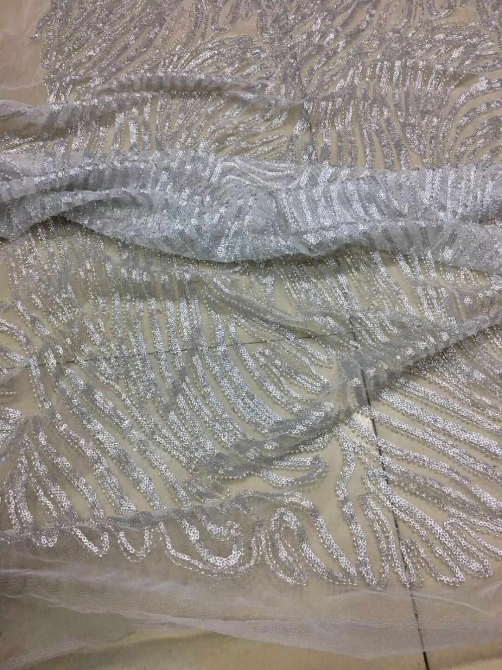 embroidered tulle lace fabric SYJ-43055 super quality french net lace fabric for wedding dress
embroidered tulle lace fabric SYJ-43055 super quality french net lace fabric for wedding dress