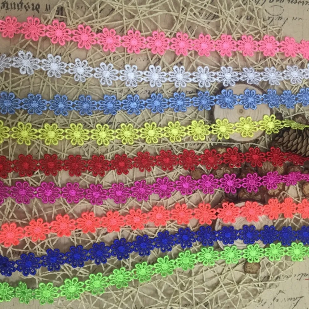 30Yards 2.5cm Multicolor Daisy Flowers Lace Trim,Water Soluble Embroidered Lace Ribbon,DIY Sewing Crafts Decoration,doll lace
30Yards 2.5cm Multicolor Daisy Flowers Lace Trim,Water Soluble Embroidered Lace Ribbon,DIY Sewing Crafts Decoration,doll lace
