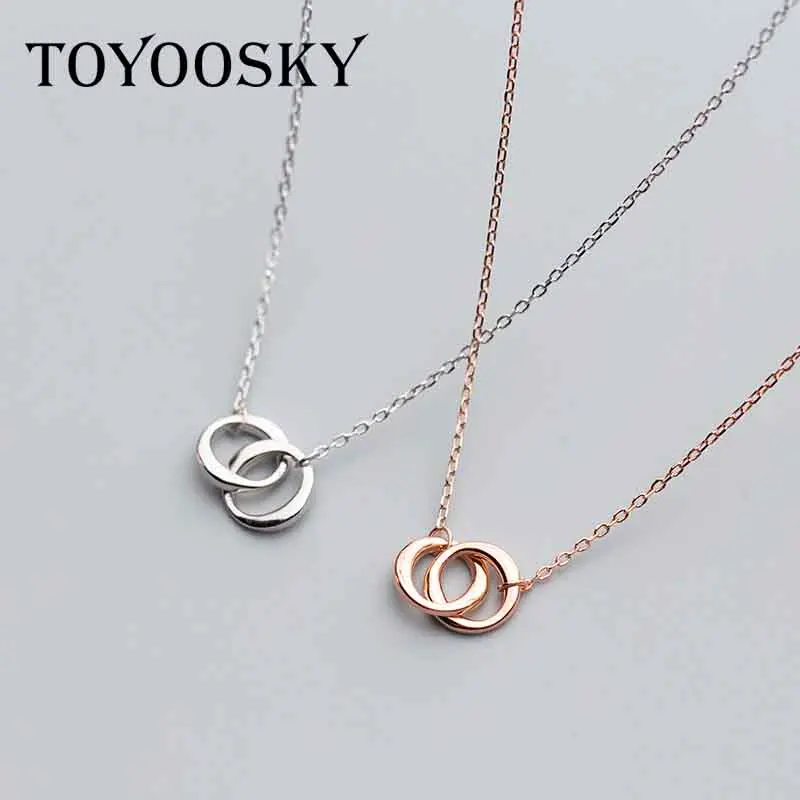 S925 Silver Necklace Classic Simple Two Circle Interlocking Pendant Temperament Necklace Round Clavicle Chain Jewelry for Women
S925 Silver Necklace Classic Simple Two Circle Interlocking Pendant Temperament Necklace Round Clavicle Chain Jewelry for Women