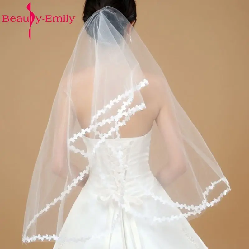 Свадебные аксессуары Beauty Emily, короткая свадебная фата, вуаль для невесты, кружевная свадебная фата, 1 м, вуаль для бракосочетания
Свадебные аксессуары Beauty Emily, короткая свадебная фата, вуаль для невесты, кружевная свадебная фата, 1 м, вуаль для бракосочетания