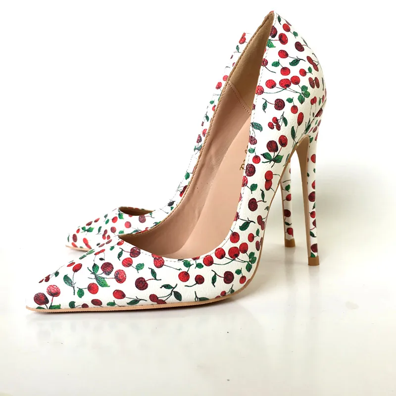 Keshangjia Floral print Sexy pumps slim heels Woman Shoes flower wedding shoes Evening party pointed toe patent leather
Keshangjia Floral print Sexy pumps slim heels Woman Shoes flower wedding shoes Evening party pointed toe patent leather