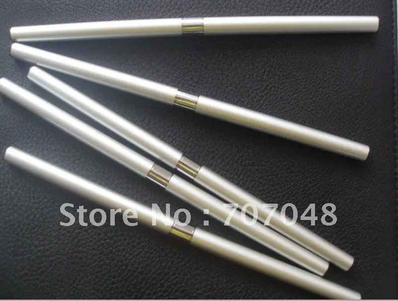 SILVER COLOR Aluminium Micro beads hair extensions Loop Pulling Needle Threader + Pulling Needle
SILVER COLOR Aluminium Micro beads hair extensions Loop Pulling Needle Threader + Pulling Needle