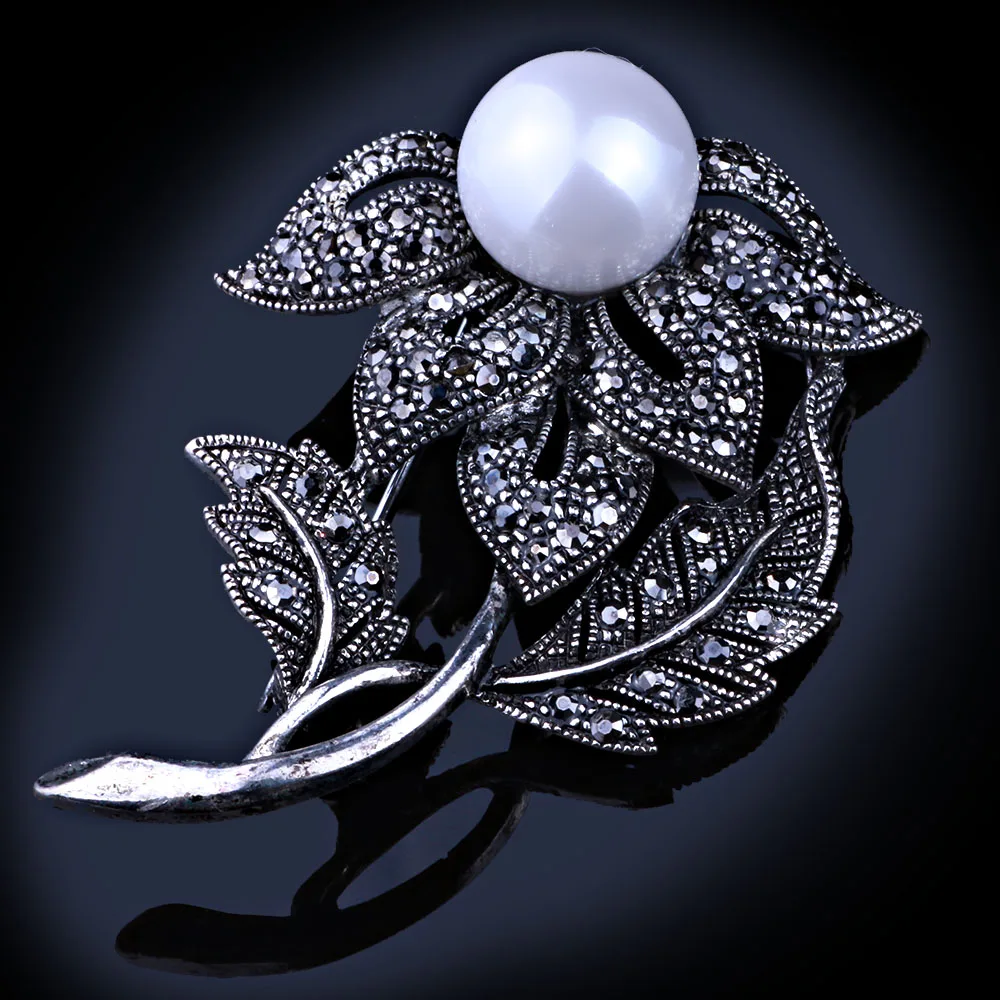 Cute Flower Black Rhinestones Brooches & Pins Simulated Pearl Brooch For Women Vintage Scarf Clip Jewelry Accessories
Cute Flower Black Rhinestones Brooches & Pins Simulated Pearl Brooch For Women Vintage Scarf Clip Jewelry Accessories