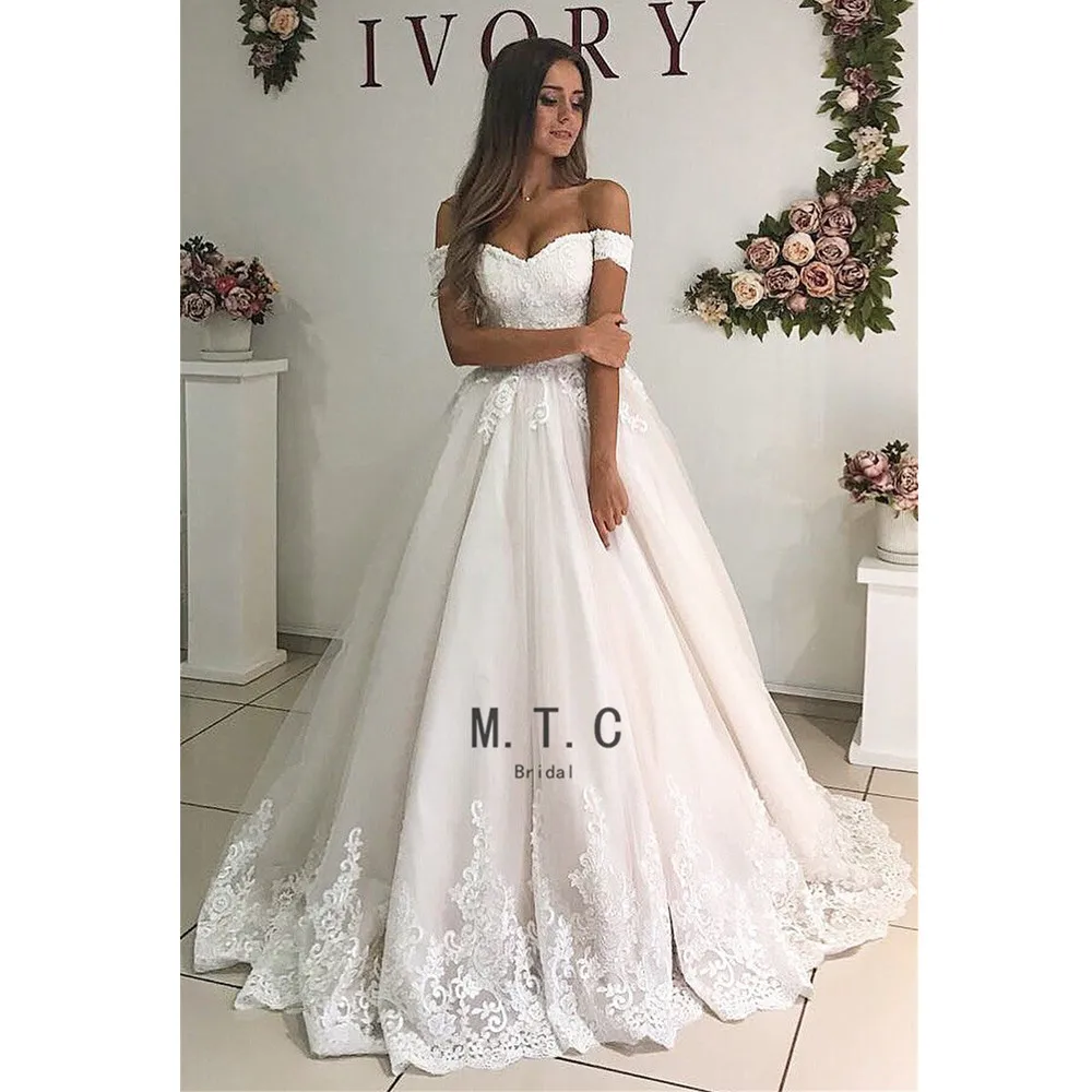 2019 High Quality Lace Arabic Wedding Dress Off The Shoulder Boat Neck Gorgeous A Line Bridal Dresses Custom Made Robe De Mariee
2019 High Quality Lace Arabic Wedding Dress Off The Shoulder Boat Neck Gorgeous A Line Bridal Dresses Custom Made Robe De Mariee