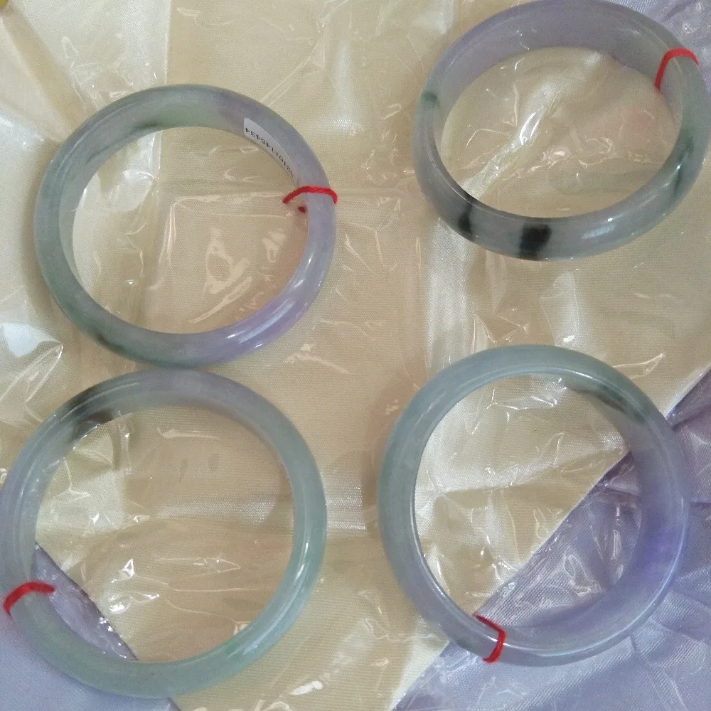 Zheru Jewelry Natural Jadeite Bracelet Natural Light Green 62mm Women's Jewelry Gift A Class A National Certificate 
Zheru Jewelry Natural Jadeite Bracelet Natural Light Green 62mm Women's Jewelry Gift A Class A National Certificate