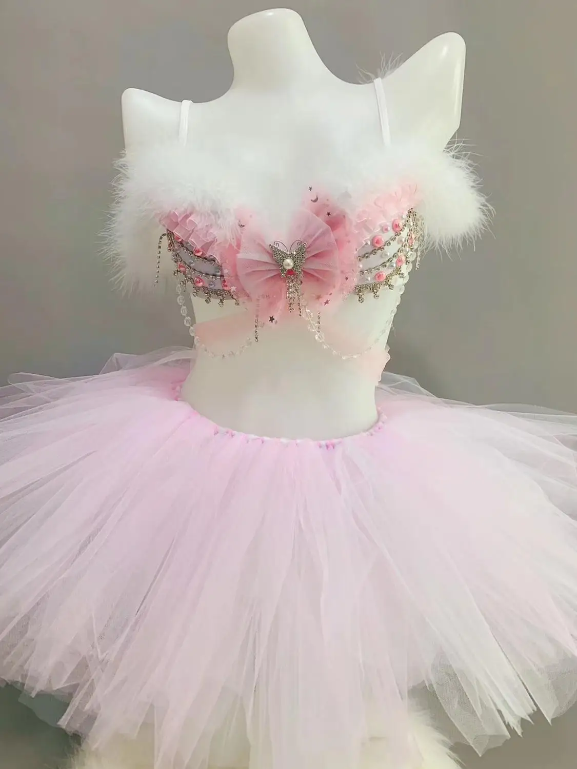 Pink Yellow Mesh Tutu Skirt Crystals Feathers Bra Women 2 Pieces Set Sexy Nightclub DJ Dance Team Costume Singer Show Stage Wear
Pink Yellow Mesh Tutu Skirt Crystals Feathers Bra Women 2 Pieces Set Sexy Nightclub DJ Dance Team Costume Singer Show Stage Wear