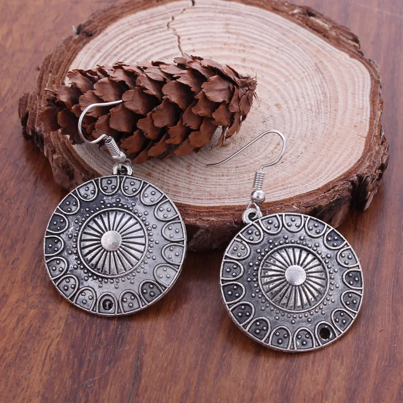 Fashion Statement Bohemian Vintage Ethnic Big Round Drop Earring Long Carved Flowers Drop Earrings For Women
Fashion Statement Bohemian Vintage Ethnic Big Round Drop Earring Long Carved Flowers Drop Earrings For Women