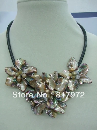 Glamour Woman Handmade shell slice Knit three Beautiful Flower Bib Pendant Chain Necklace Chunky Hide Rope Gift
Glamour Woman Handmade shell slice Knit three Beautiful Flower Bib Pendant Chain Necklace Chunky Hide Rope Gift
