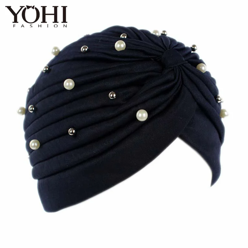 2018 Hot Sale Ladies luxury popular headscarf hats beads Indian hats Muslim baotou hats women velvet Turban cap Scarf Wrap
2018 Hot Sale Ladies luxury popular headscarf hats beads Indian hats Muslim baotou hats women velvet Turban cap Scarf Wrap