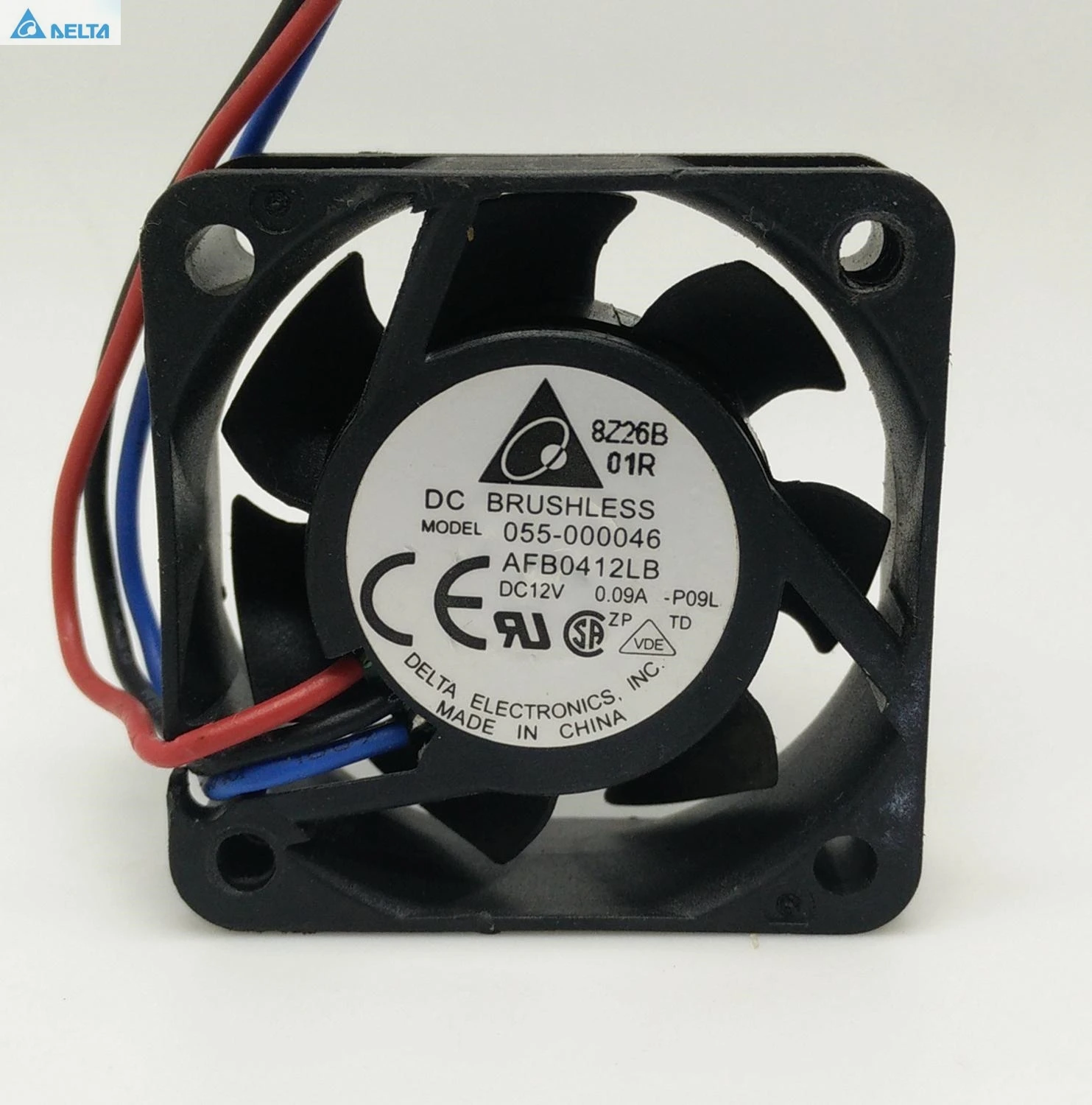 Для delta AFB0412LB 4015 12V DC 0.09A управление сервера три линии 4 см вентилятор охлаждения
Для delta AFB0412LB 4015 12V DC 0.09A управление сервера три линии 4 см вентилятор охлаждения