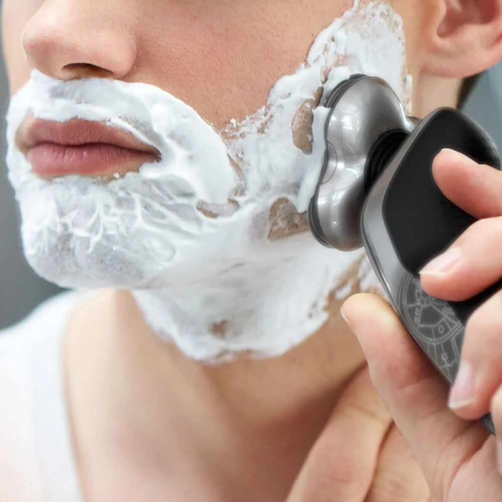 Philips Star Wars special edition wet and dry electric shaver with V-Track precision rotary PRO blade Turbo+ mode SW6710/15
Philips Star Wars special edition wet and dry electric shaver with V-Track precision rotary PRO blade Turbo+ mode SW6710/15