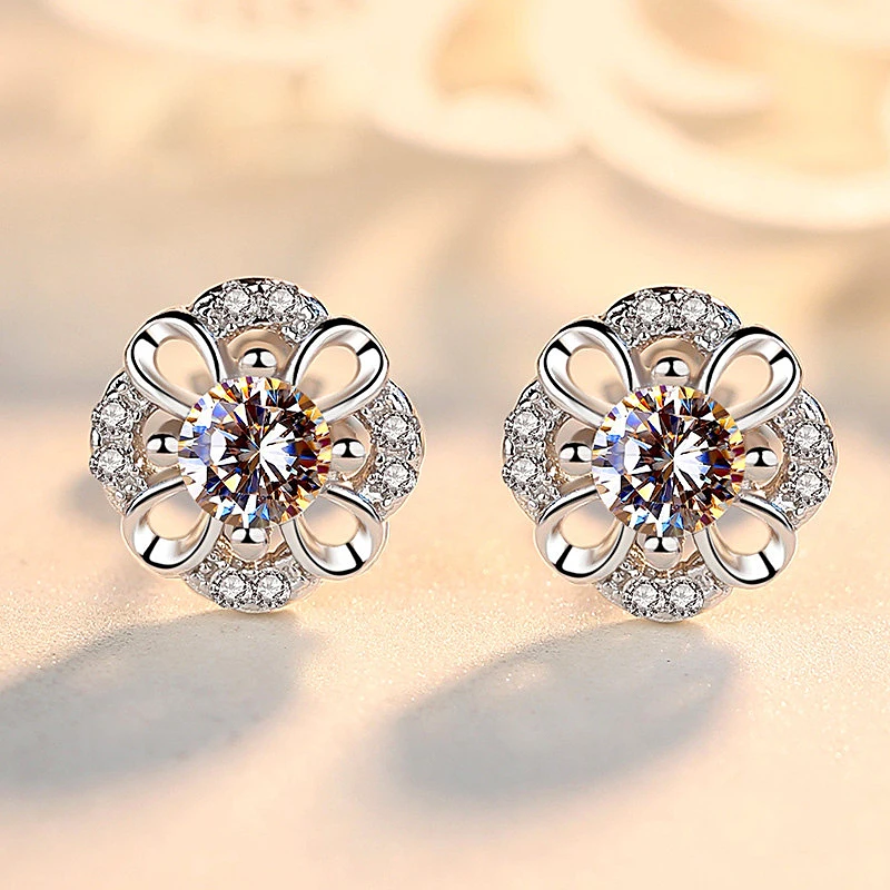 For Women 18K White Gold AU750 1CT 6.5MM Round Cut Moissanite Earrings Birthday Gift Engagement Wedding Earrings
For Women 18K White Gold AU750 1CT 6.5MM Round Cut Moissanite Earrings Birthday Gift Engagement Wedding Earrings