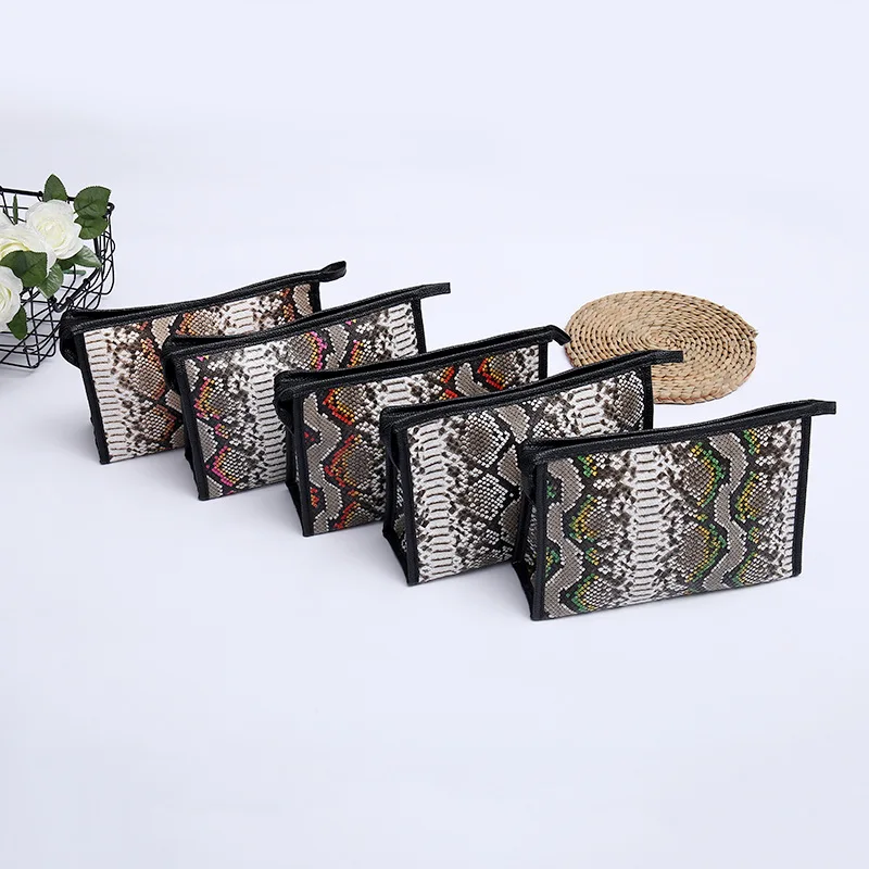 New Women Serpentine Travel Cosmetic Bag Makeup Bag Handbag Female Zipper Purse Cosmetics Make Up Bags Travel Beauty Organizer
New Women Serpentine Travel Cosmetic Bag Makeup Bag Handbag Female Zipper Purse Cosmetics Make Up Bags Travel Beauty Organizer