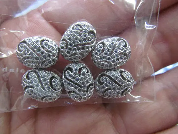 AAA 12pcs 10x14-13x18mm 18k gold Micro Pave set cubic zirconia beads oval egg diamond silver gold gunmetal rose gold charm conne
AAA 12pcs 10x14-13x18mm 18k gold Micro Pave set cubic zirconia beads oval egg diamond silver gold gunmetal rose gold charm conne