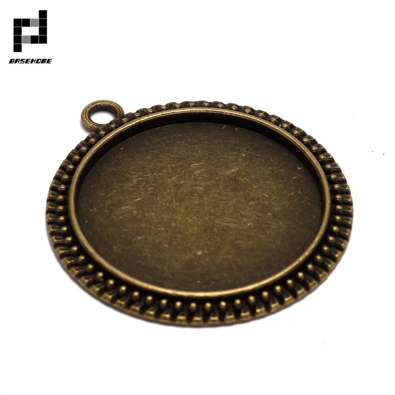 BASEHOME 10pcs/lot Cabochons Bases Pendant Settings Bezel Trays Fit 30mm Glass Cabochon Cameo DIY Vintage Necklace Making
BASEHOME 10pcs/lot Cabochons Bases Pendant Settings Bezel Trays Fit 30mm Glass Cabochon Cameo DIY Vintage Necklace Making