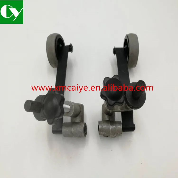 1Pair Komori table runner assembly rubber wheel assembly Komori lithrone offset printing machine spare parts
1Pair Komori table runner assembly rubber wheel assembly Komori lithrone offset printing machine spare parts