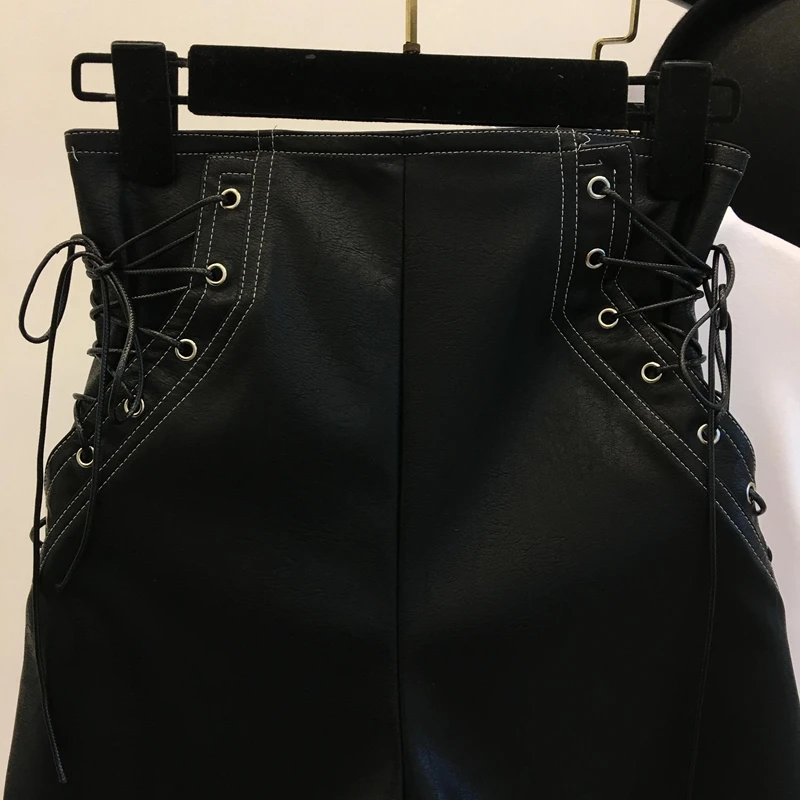 Women Mini Pu Leather Shorts Female Casual High Waist Sexy Short Shorts Femme Summer Vintage Punk Festival Black Cute Hot
Women Mini Pu Leather Shorts Female Casual High Waist Sexy Short Shorts Femme Summer Vintage Punk Festival Black Cute Hot