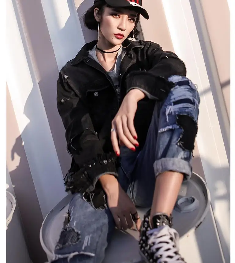 Floral Embroidered denim jacket autumn/winter fashion Basic Coats streetwear Jackets women 2019 chaqueta L239
Floral Embroidered denim jacket autumn/winter fashion Basic Coats streetwear Jackets women 2019 chaqueta L239